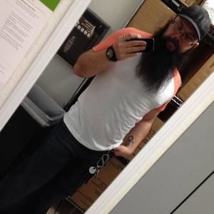 Meet your Posher, Dennis